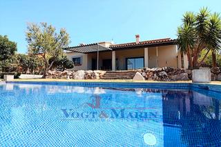 Xalet  Calle mig. Villa totalmente renovada en la exclusiva zona de peralada golf