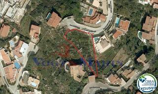 Terreny residencial  Carrer de marià aguiló. Terreno de 990m2 con  vista a la bahía de roses