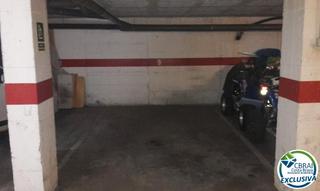 Autoparkplatz  Carrer padró. Plaza de parking subterránea en palau-saverdera
