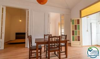 Edifici  Plaça de l\'ajuntament. Oportunidad única! edificio completo en venta en el centro de la