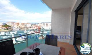 Piso  Carrer cap de la gola. Apartamento con licencia turística y vistas al canal en santa ma