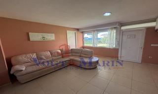 Apartament  Carrer llevant. Apartamento con licencia turística, jardín y piscina comunitario
