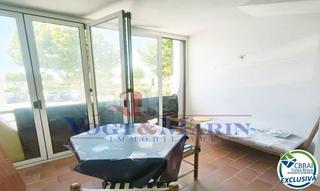 Apartament  Avinguda d'europa. Apartamento a 150m del mar con gran terraza en empuriabrava