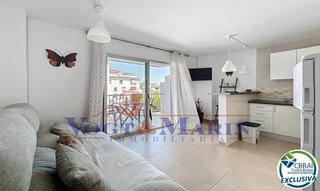 Appartement  Carrer puigmal-e1. Apartamento con gran terraza en puigmal, empuriabrava