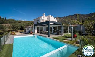 Haus  Carrer de la olivera. Magnífica villa reformada rodeada de naturaleza