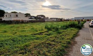 Terreny residencial  Carrer vilamaniscle. Solar edificable con mucho potencial en la zona de garriguella