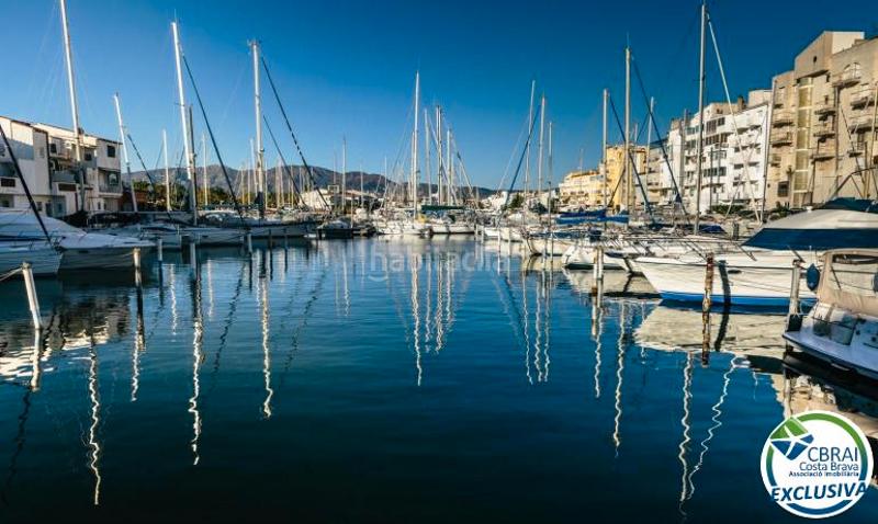 Foto 4f10a81d-dfb6-41b2-8b9b-e049515f7519. Appartement avec chauffage parking dans Port Grec - Port Moxó Empuriabrava
