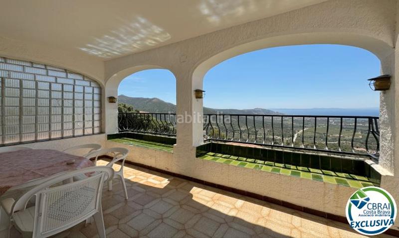 Foto cc6cdcae-32f8-41ad-9d88-730df65c7835. Chalet casa para reformar con increíble vista al mar en mas fumats, en Roses