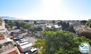 Apartament  Carrer alberes. Apartamento con bonitas vistas en la zona de alberes, empuriabra