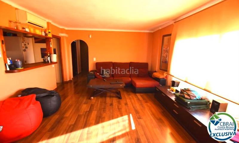 Foto a4845070-06f7-41af-b8a9-2c6b3d53ce86. Apartamento  con bonitas vistas en la zona de Alberes, en Empuriabrava