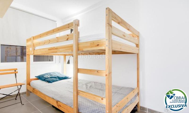 Foto 885947b9-64b6-4f5e-8cda-8bf596c7dddc. Apartamento  con vista al mar y licencia turística en Roses