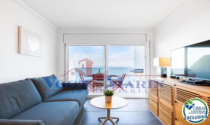 Foto bbc75dcd-60f6-44f2-bef3-89c08ac09782. Apartamento  con vista al mar y licencia turística en Roses