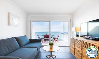 Apartament  Carretera canyelles. Apartamento con vista al mar y licencia turística en roses