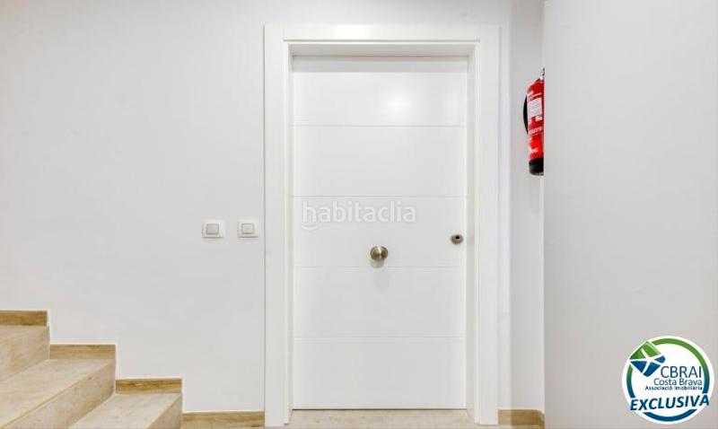 Foto 8ecdd583-60dd-4d3c-9779-b803b4e02880. Apartamento  céntrico con garaje opcional en Roses