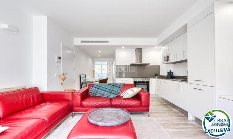 Foto cbb9d40d-55e6-42ed-b6a3-e6f89f731a9e. Apartamento  céntrico con garaje opcional en Roses