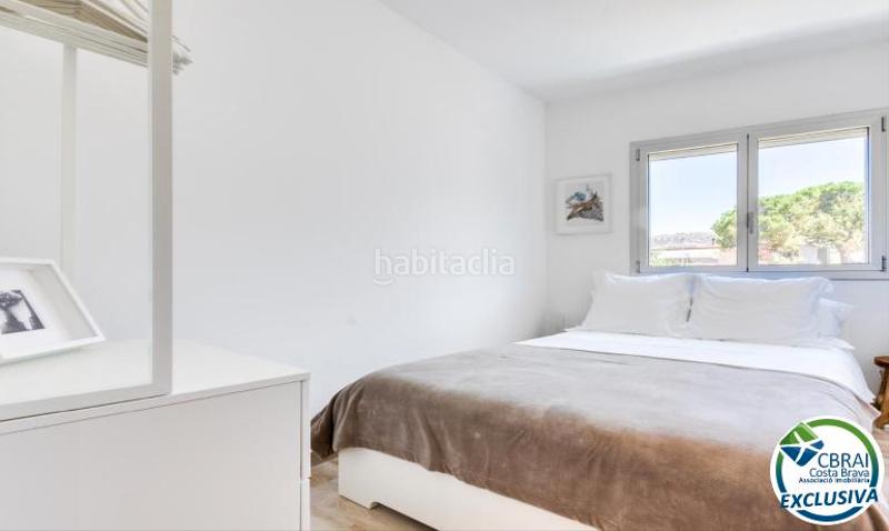 Foto f631be97-8dbf-4fca-89d4-7d9e529a9aec. Apartamento  céntrico con garaje opcional en Roses
