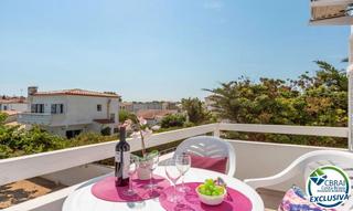 Appartement  Carrer badia. Apartamento con vistas al mar y licencia turística en empuriabra
