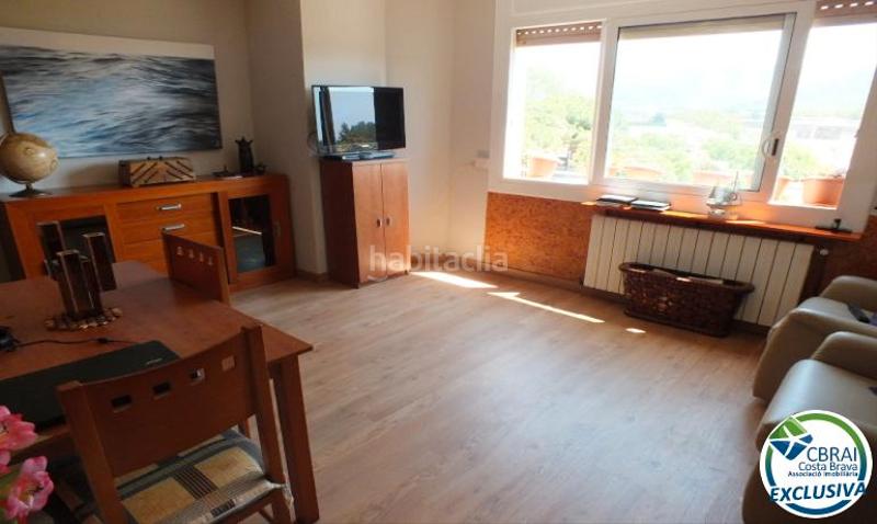 Foto 399e6f3c-332f-4ff3-854d-0d5d207ce99a. Apartamento  a pocos minutos del mar en mas mates en Roses