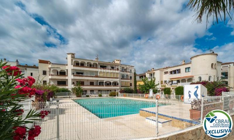 Foto d657a648-c087-4346-9085-0c867b30bc0a. Apartament amb calefacció aparcament piscina a Moxó - Sant Mori Empuriabrava