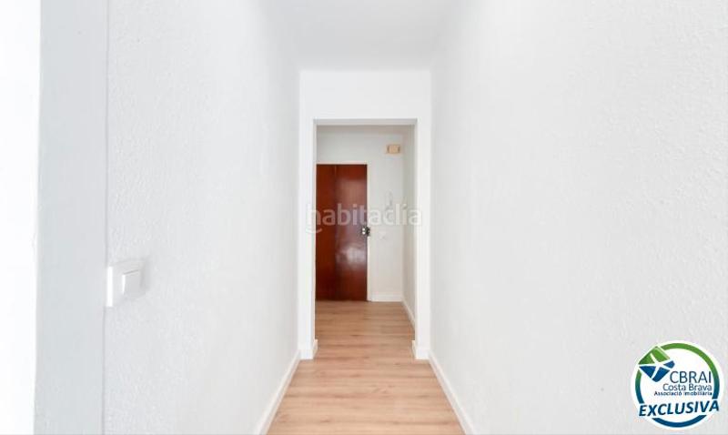 Foto c724162a-9fce-4b32-9e63-df3d3e62f5f1. Piccolo appartamento con riscaldamento parcheggio in Roses