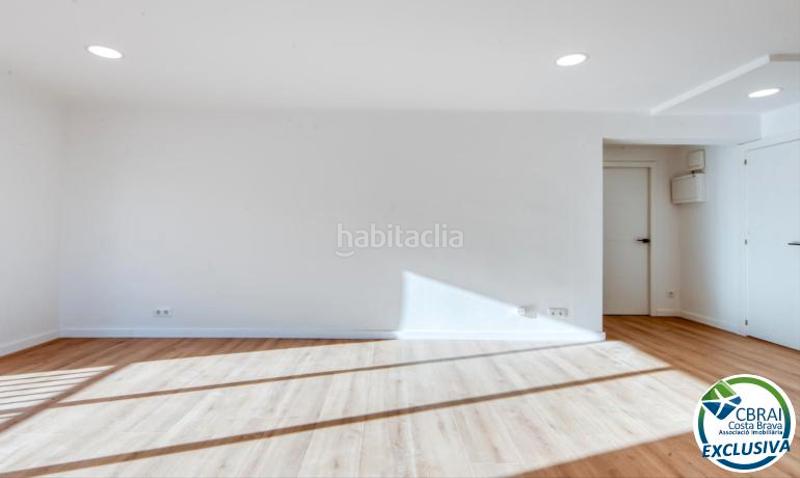 Foto c7ac1ada-2b95-4d32-83c7-eb5a67eaba96. Piccolo appartamento con riscaldamento parcheggio in Roses