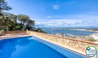 Chalet  Carrer ramon llull. Villa mediterránea con alma, vistas impresionantes y oportunidad