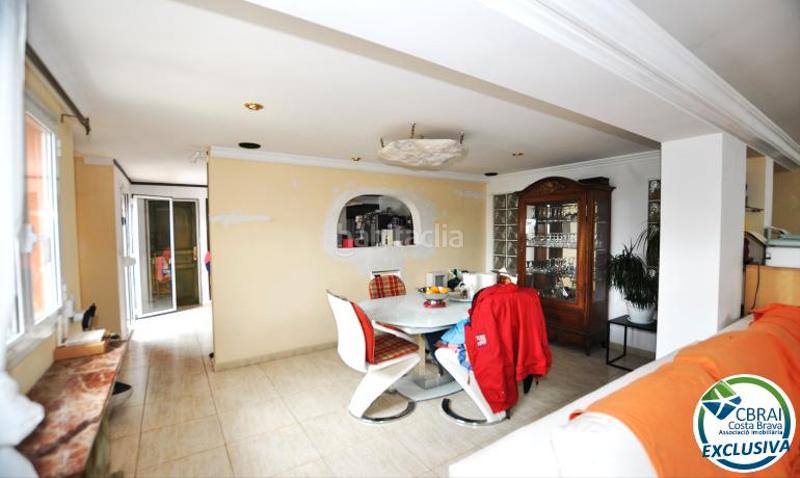 Foto a39dfe59-31e8-4db7-9b15-b1be7d4effc2. Casa  con jardín y dos apartamentos en mas boscà, en Roses