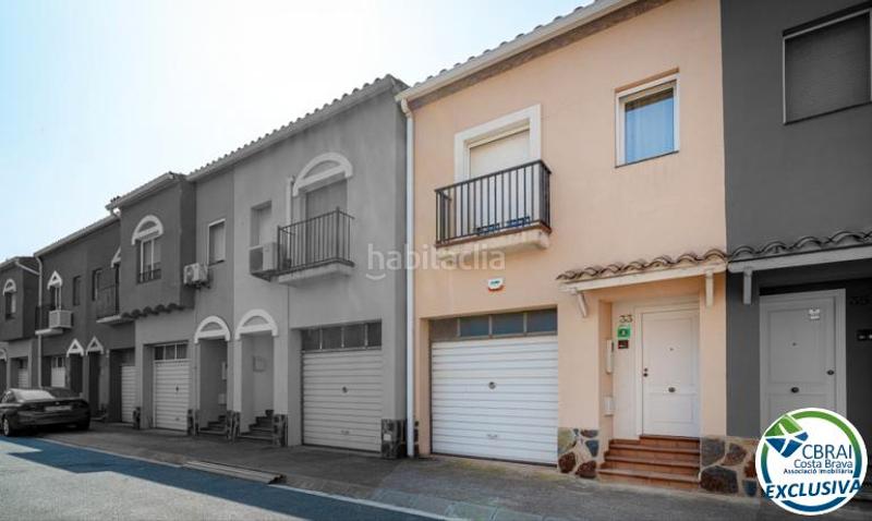 Foto 8870d531-e074-4e36-ad3d-186c6bda6141. Casa adosada casa céntrica con piscina comunitaria en gran reserva, en Empuriabrava