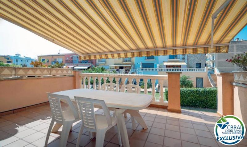 Foto baffbd7b-83de-42bd-a37c-308e30f41747. Casa adosada casa céntrica con piscina comunitaria en gran reserva, en Empuriabrava