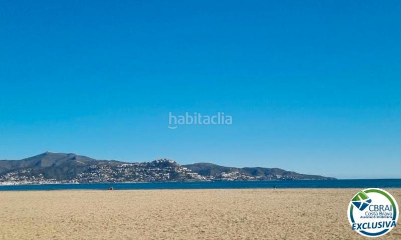 Foto bbd3de4d-5827-402d-abc8-b8d2c5583333. Estudio  en primera línea de mar en Moxó - Sant Mori Empuriabrava