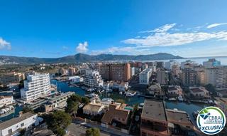 Appartement  Carrer cap ponent. Apartamento con piscina y jardín  comunitarios en santa margarit