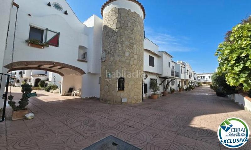 Foto 6bd435d4-0cbb-418b-a18d-f592daa684c0. Casa adosada casa de pescador con amarre de 10m x 4,5m en illa cartago en Empuriabrava