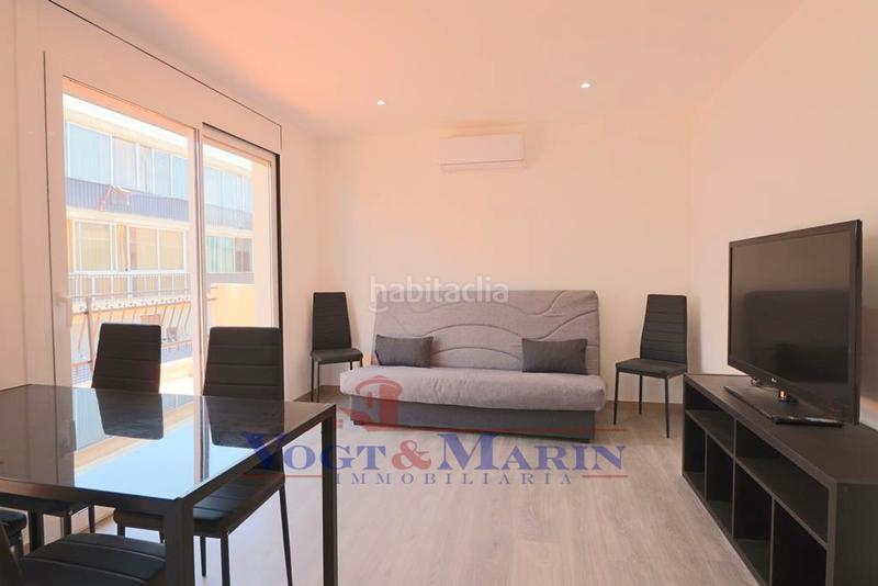 Foto ed8a485b-9fcf-477c-8630-7b5bc3a8b31e. Apartamento espectacular piso reformado con terraza, vistas parciales al canal, parking y a solo 200 metros de la playa en Roses
