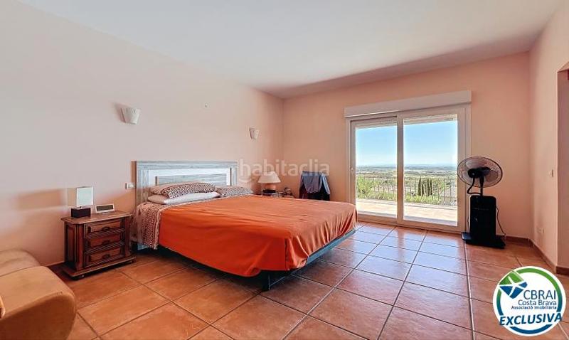 Foto 69c4c2c0-3a82-4b69-8ca0-82377c395736. Casa villa con vista al mar y piscina en els olivars, en Pau