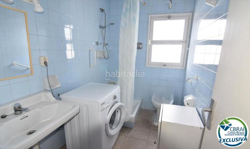 Foto 7da4bc6a-085c-4686-b7f9-b1b86ee7077d. Apartamento  con gran terraza en mas oliva, . en Roses
