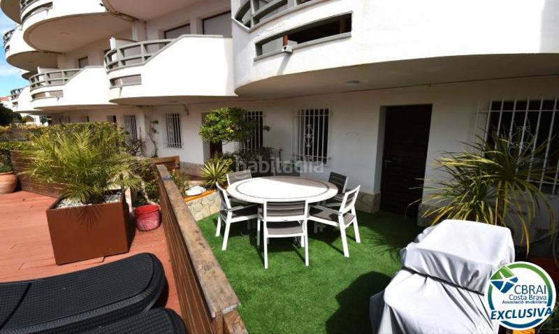 Foto 45dced73-7045-4b51-aeed-2971e873677c. Casa complejo de seis casas con amarre en primera línea de mar en Empuriabrava