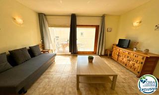 Appartement  Carrer de la punta del mig. Apartamento a 300 m de la playa en santa margarita, roses