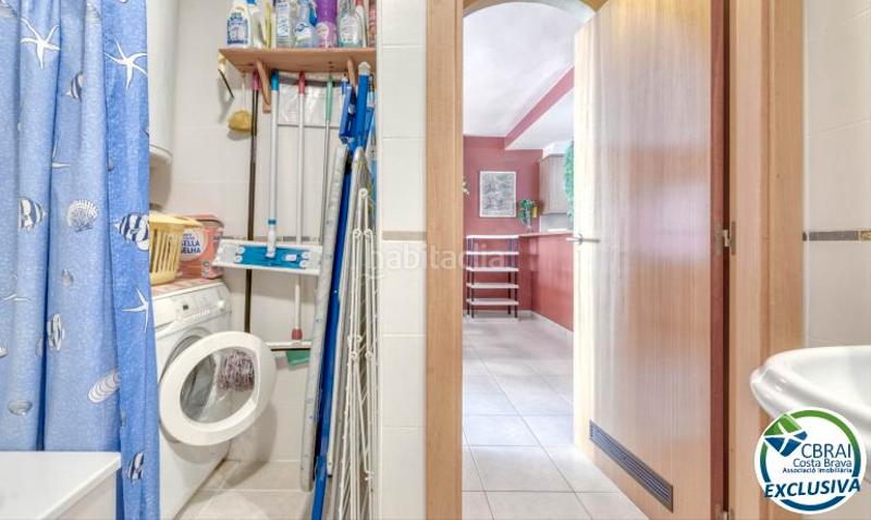 Foto cfc95f21-b094-4f2a-97be-bb964f795c36. Apartamento  con vista parcial al mar y parking privado en salatà. en Roses