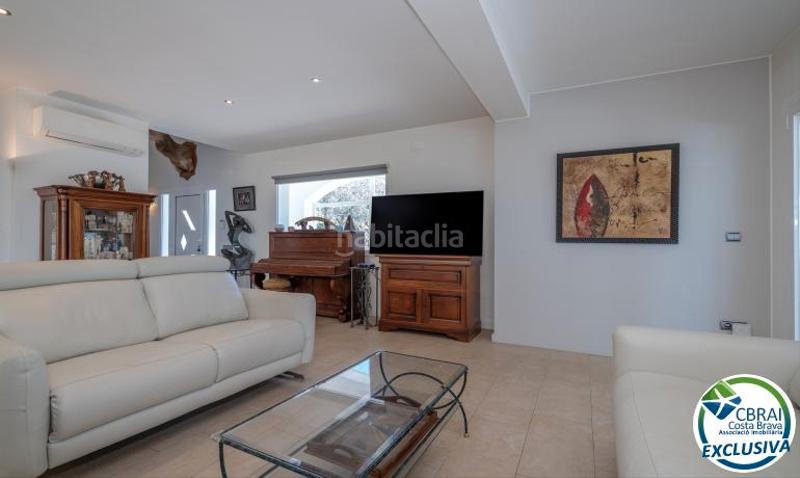 Foto b54a03b1-426b-4315-9074-26b9b1c2bc9d. Chalet magnífica villa reformada rodeada de naturaleza en Palau-saverdera