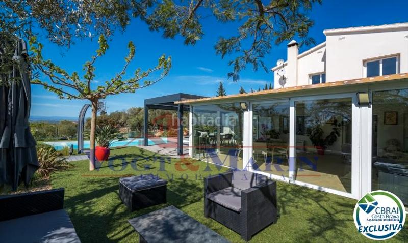 Foto ff649549-4607-4b27-afe5-85e14b41ee46. Chalet magnífica villa reformada rodeada de naturaleza en Palau-saverdera
