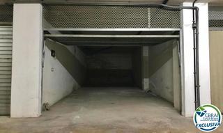 Aparcament cotxe  Carrer del montclar. Garaje subterráneo de 37m2 en mas mates, roses