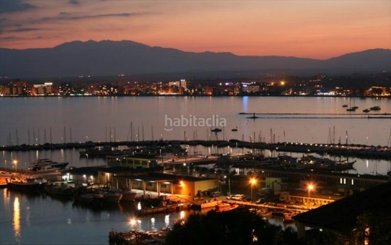Foto d99786e9-6530-47c2-83e0-ab046d902133. Terreno residenziale in Centre Roses