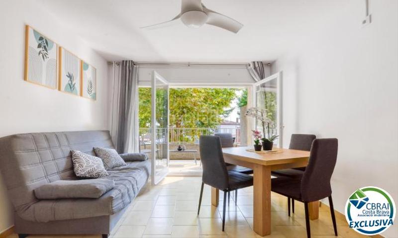 Foto 02a87faf-d3e4-424f-804d-3d5a40bfbb8e. Apartamento  con gran terraza en port empordà, en Empuriabrava