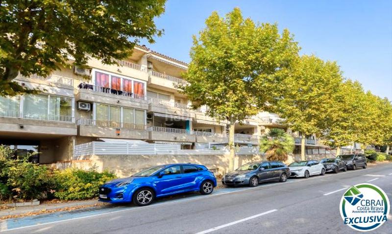 Foto b09b4201-3bbd-4d99-8b9f-7bfa5872f539. Apartamento  con gran terraza en port empordà, en Empuriabrava