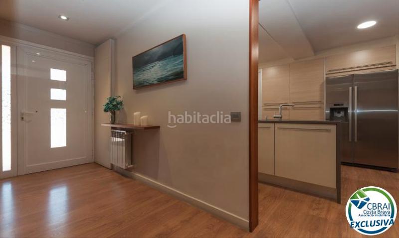 Foto 128256d8-6e8b-40db-a94b-f59b80451597. Chalet casa moderna de alto standing con piscina cubierta . en Roses