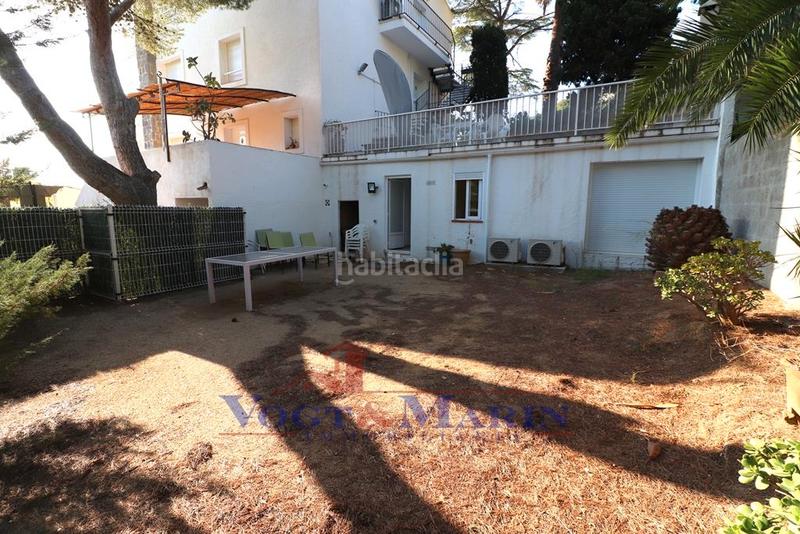 Foto 1e905fb7-62fb-4919-ac23-1515ae3b2603. Planta baja espléndido apartamento moderno con jardín en almadrava, en Roses