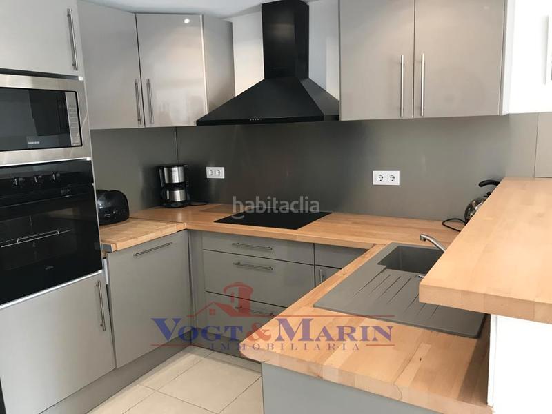 Foto 2131e4f9-3b66-4494-ae67-81be48d1066b. Planta baja espléndido apartamento moderno con jardín en almadrava, en Roses