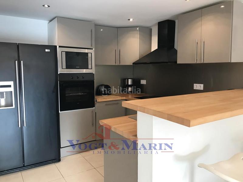 Foto 6d47b7b6-fad2-4783-8dda-7c4919b9f25f. Planta baja espléndido apartamento moderno con jardín en almadrava, en Roses