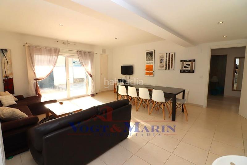 Foto a51bdf3a-48bd-4363-b4e4-9bc9b982628a. Planta baja espléndido apartamento moderno con jardín en almadrava, en Roses