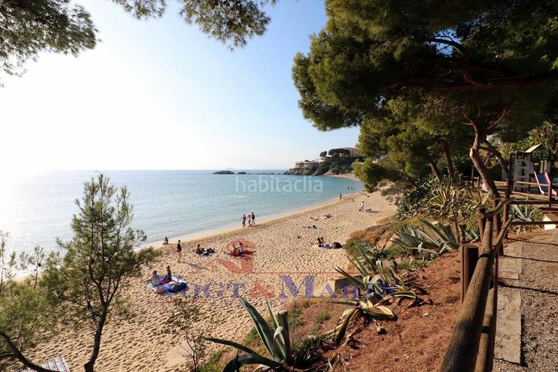 Foto b34b285f-d675-4ea0-9c17-cf6ef961541c. Planta baja espléndido apartamento moderno con jardín en almadrava, en Roses